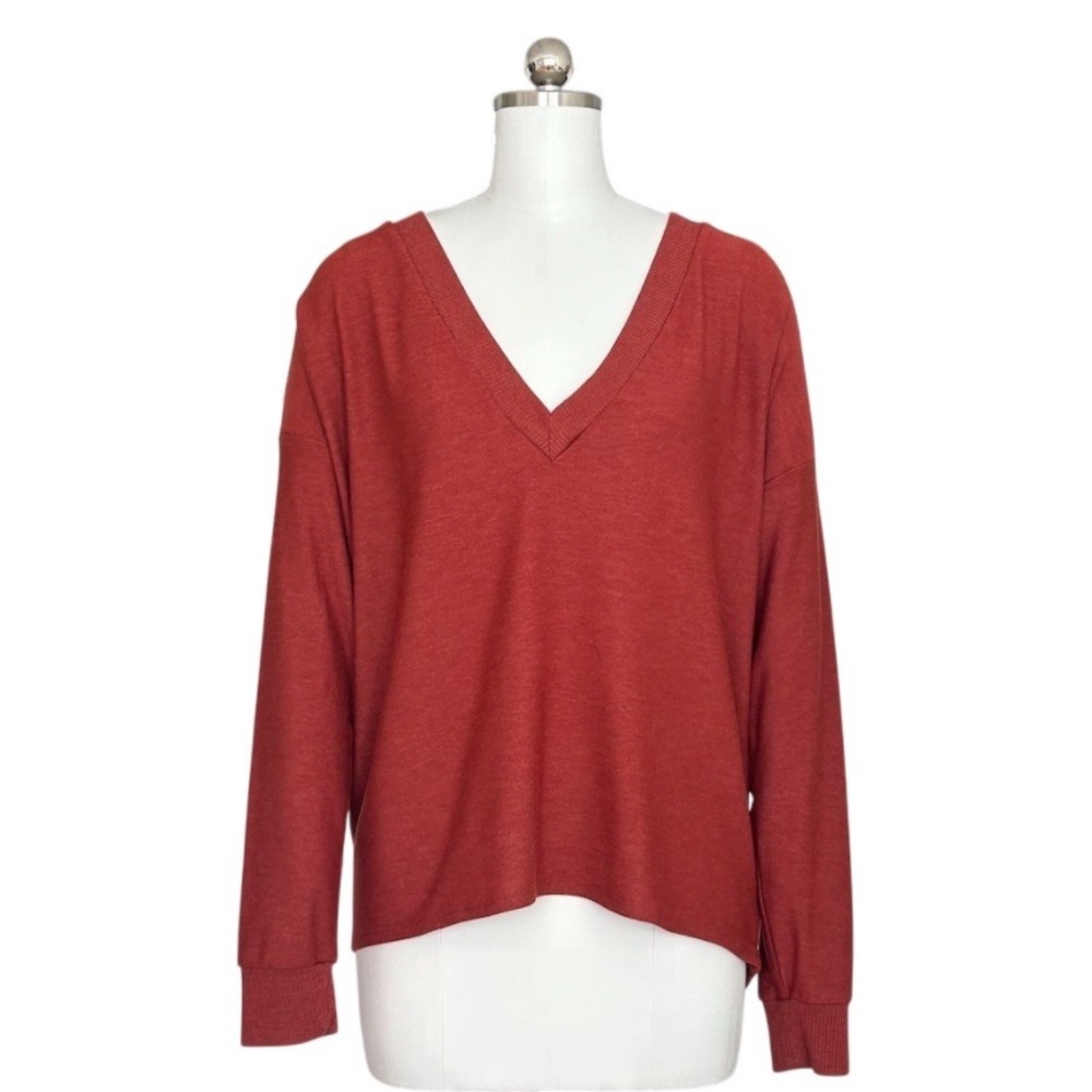 Chaser Top Womens Size XL Rust Red V-Neck Long Sleeve Knit Pullover Relaxed Fit